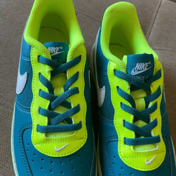 NIKE FORCÉ 1 CRÁTER BRIGHT SPRUCE/PHANTON SIZE 3Y - Picture 3 of 14